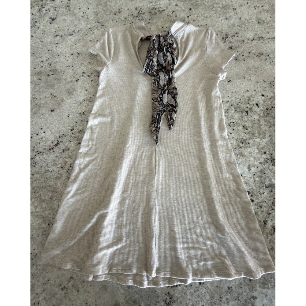 Blu Pepper Size S Cream Ribbed Dress Open Back Bow Detail